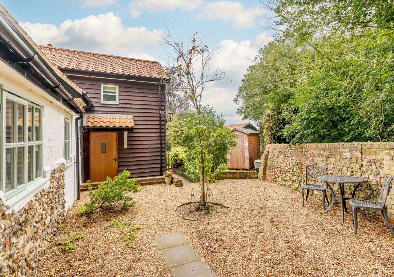 Wisteria Cottage Snape  Luaran gambar